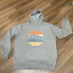 Forrest scenery Hoodie pullover sweatshirt women’s size Medium